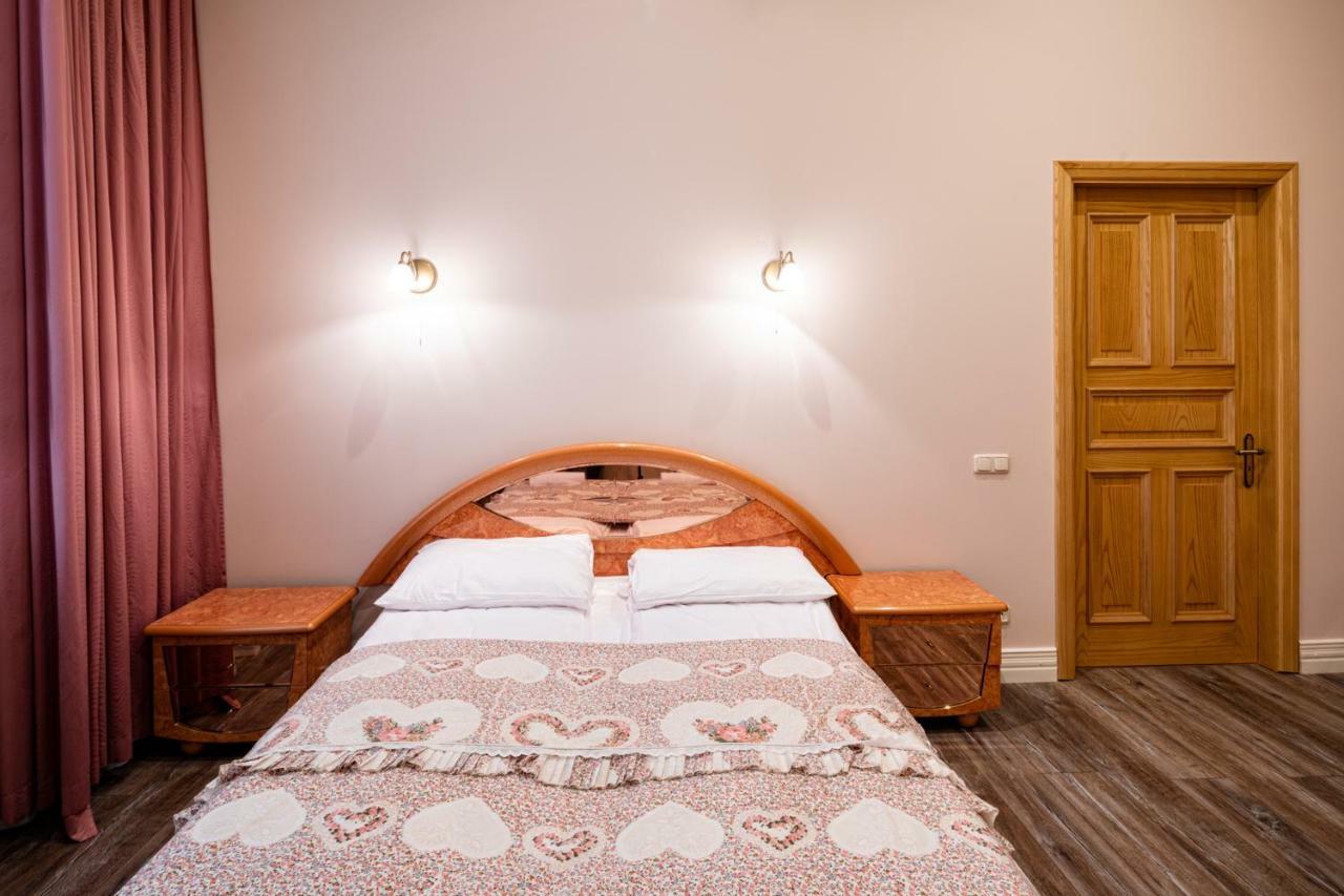 Old Riga 2 Bedroom Vecpilsetas Street Apartment Екстер'єр фото