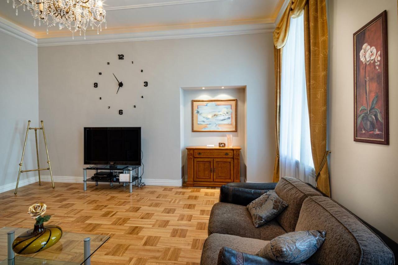 Old Riga 2 Bedroom Vecpilsetas Street Apartment Екстер'єр фото